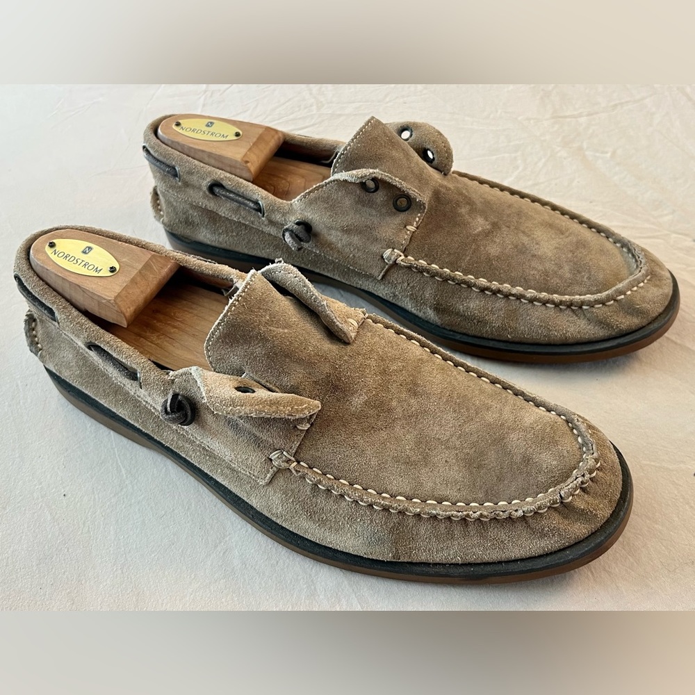 John Varvatos Suede Taupe Distressed Boat Shoes Men’s 11